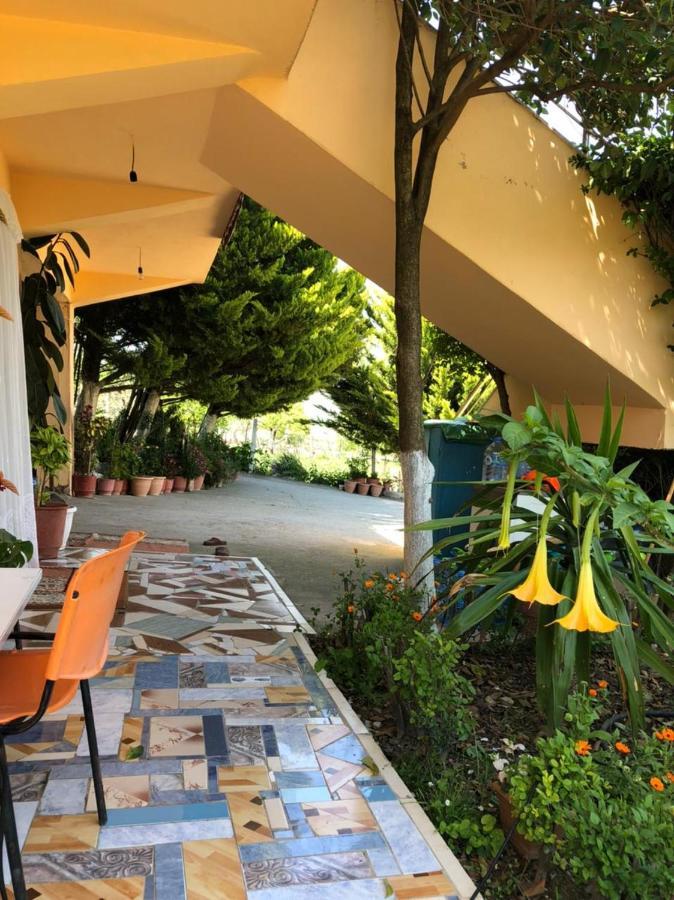 Villa Mukaj Fratar Kültér fotó